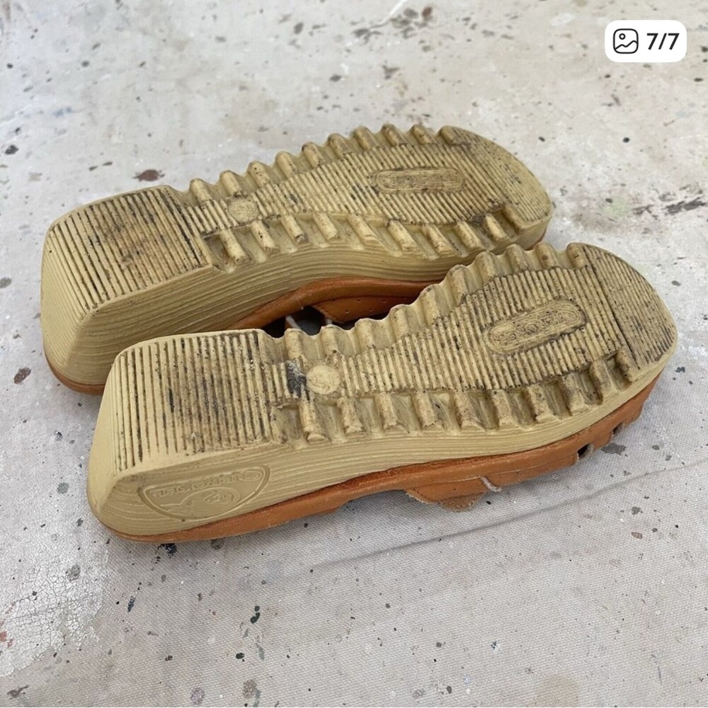 Vintage 70βs Cherokee Tan Leather Wedge Heel Platform Sandals Size 7 - Picture 6 of 6